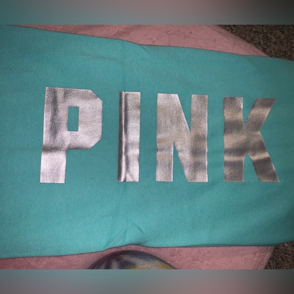 Victoria’s Secret PINK SET Teal Ice Heritage Sweatpants & Tropical Campus Tee - Picture 8 of 16